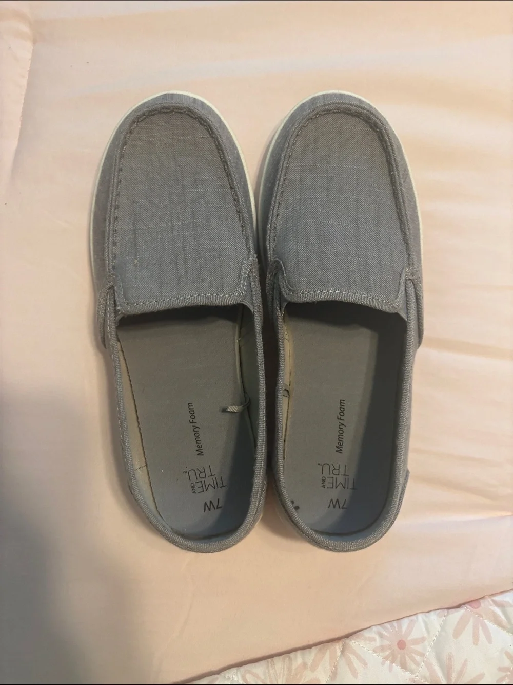Time and Tru Gray women’s Slip-On Loafers